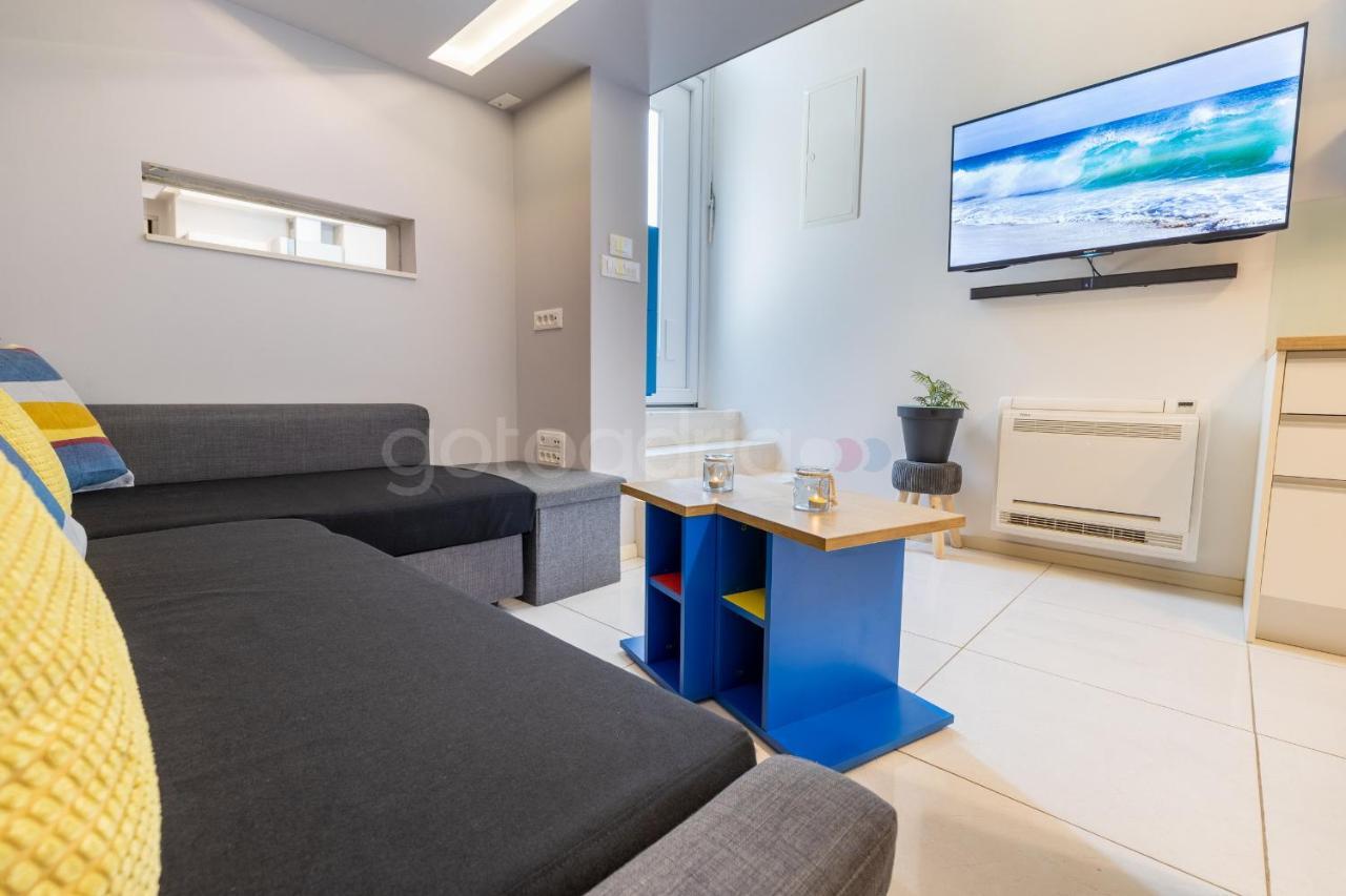 Modern Duplex Studio Tommy Makarska Luaran gambar