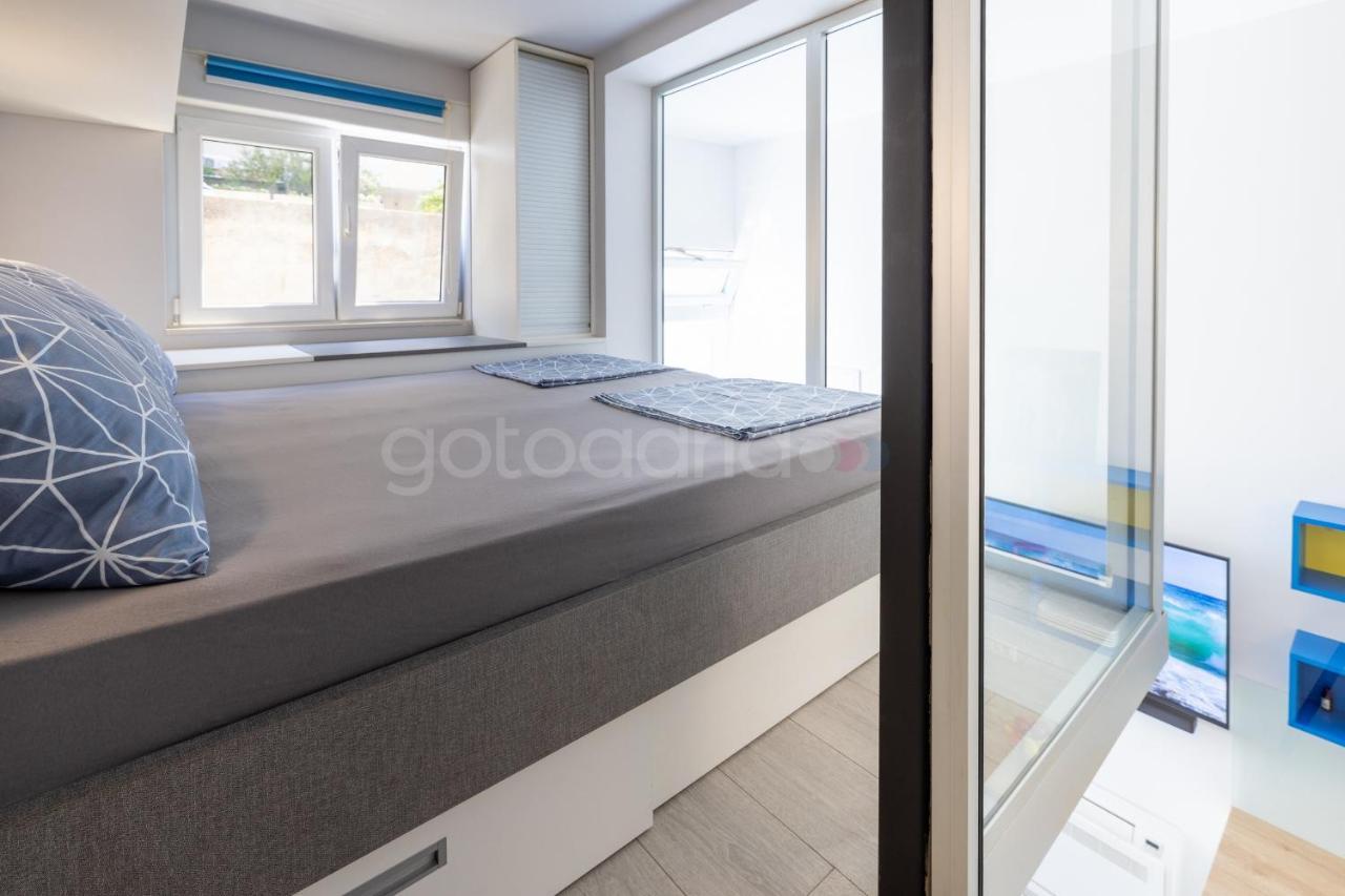 Modern Duplex Studio Tommy Makarska Luaran gambar