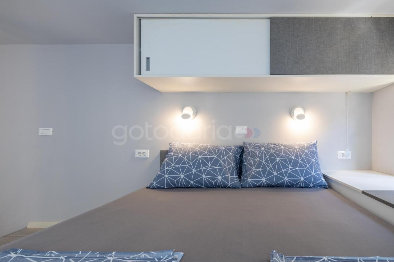 Modern Duplex Studio Tommy Makarska Luaran gambar